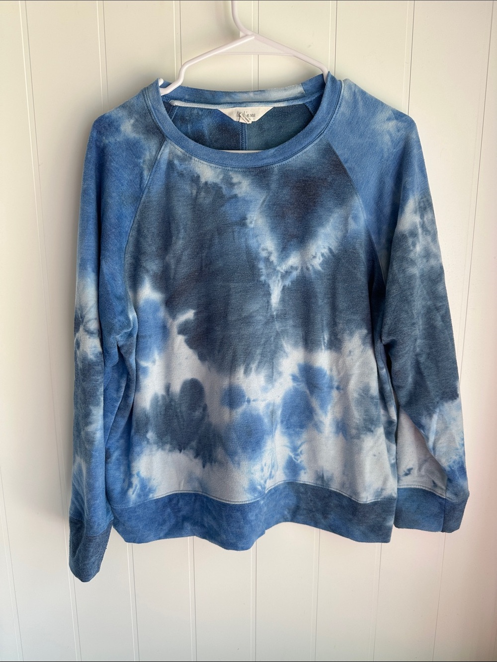 Blue Tie-Dye Crewneck Sweater - Cozy Casual